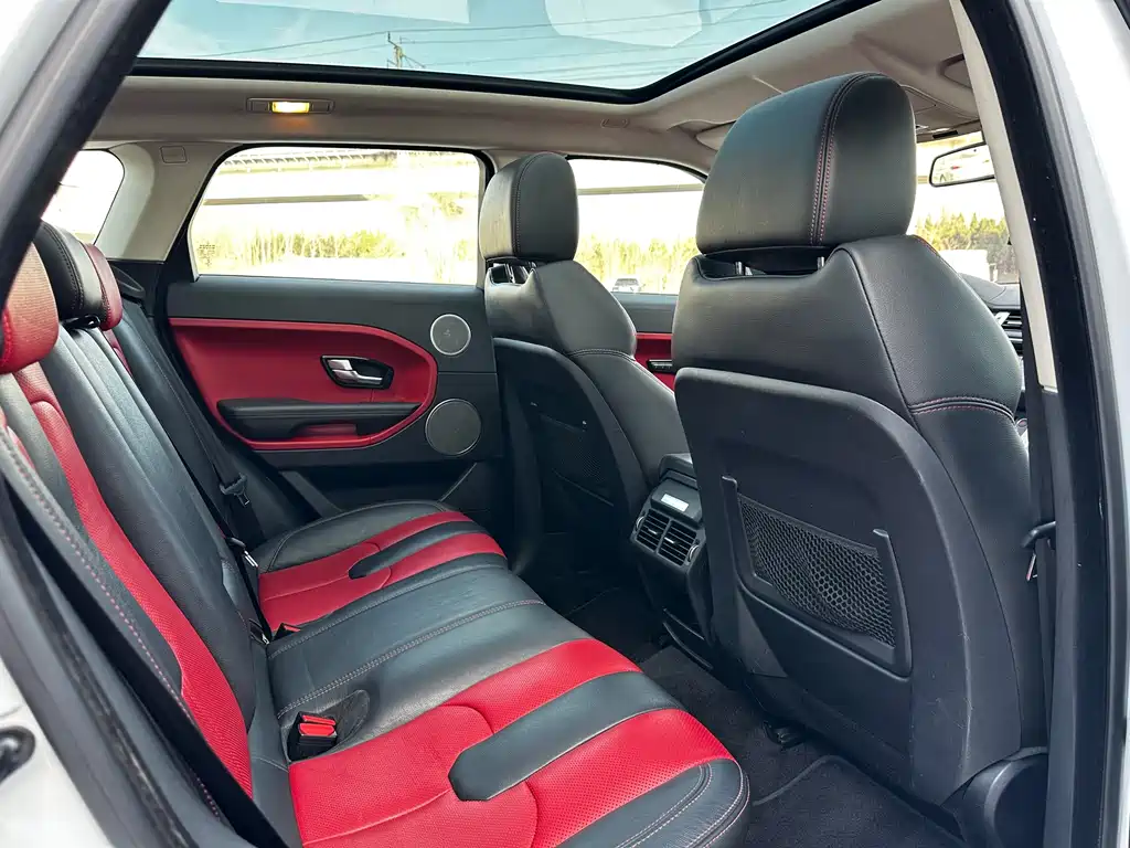 Land Rover Evoque 2015 — фото 10