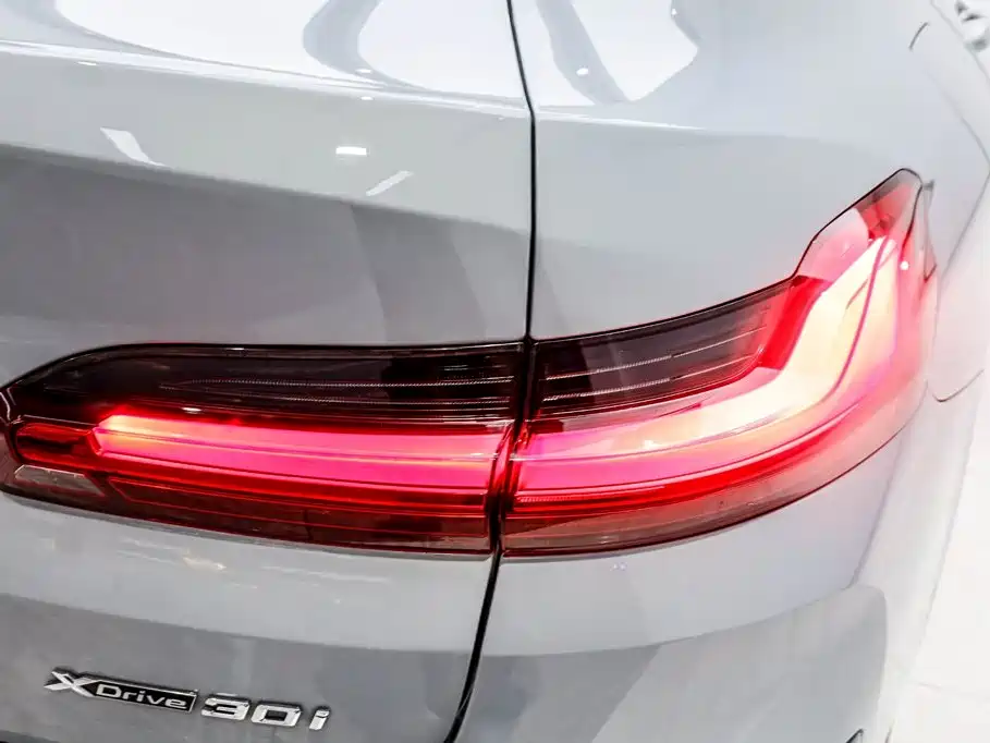 BMW X4 2023 — фото 26