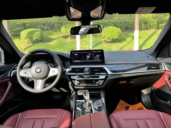 BMW 5 Series 2022