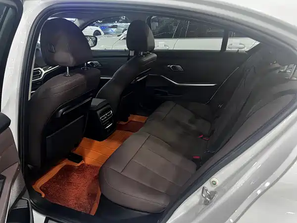 BMW 3 Series 2021