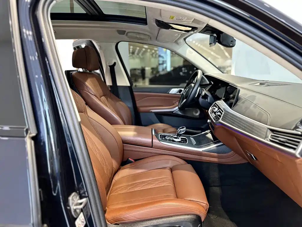 BMW X7 2022 — фото 16