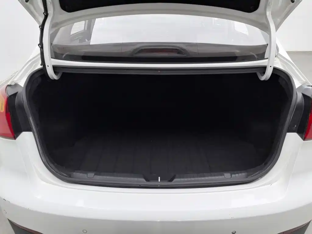 Kia K3 2015 — фото 16