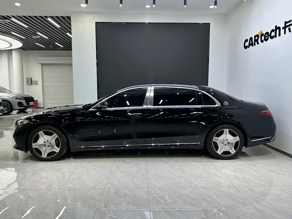 Mercedes-Benz Maybach S-Class 2026 — фото 5