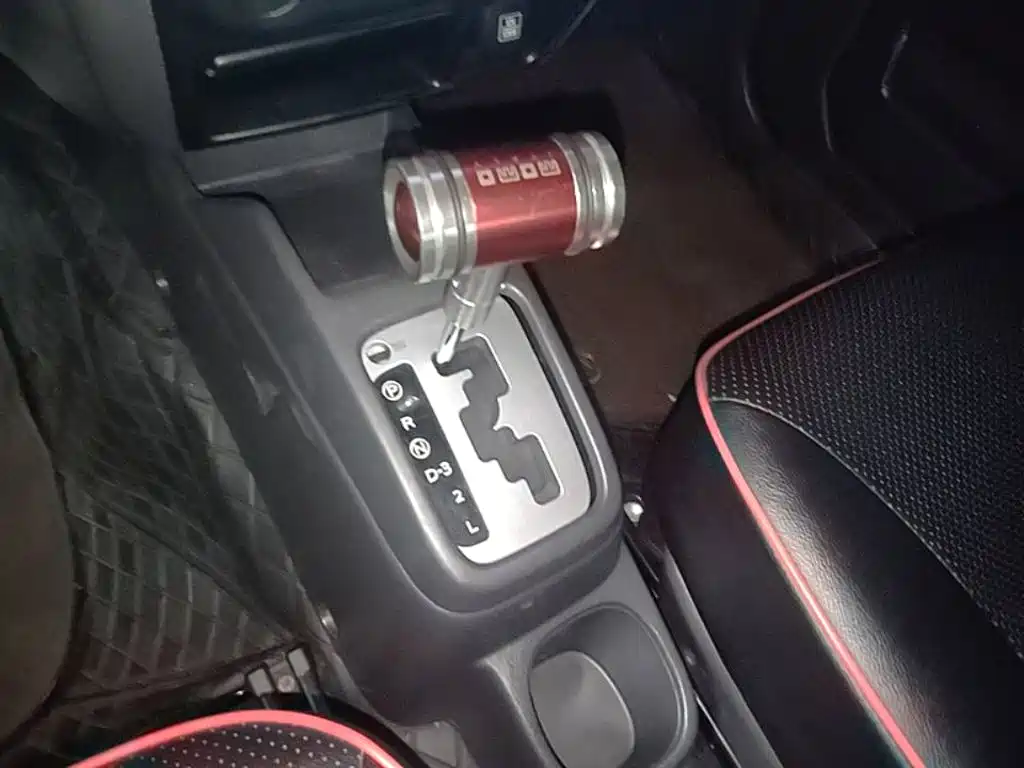 Suzuki Jimny 2018 — фото 10