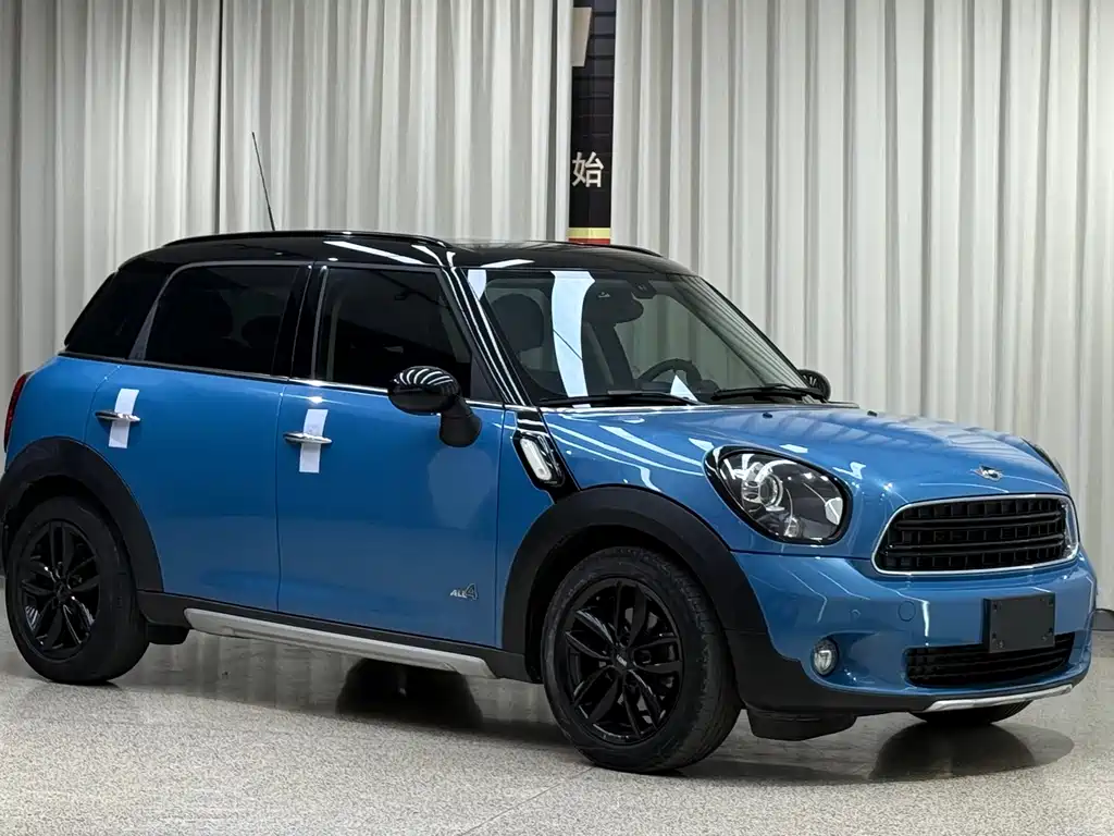 MINI Countryman 2016