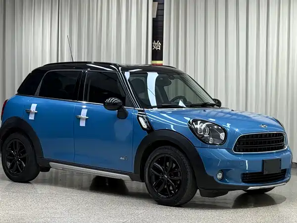 MINI Countryman 2016