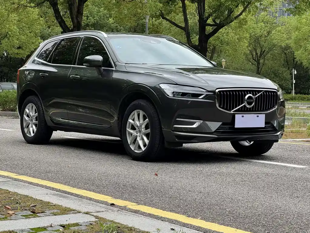 Volvo XC60 2020 — фото 3