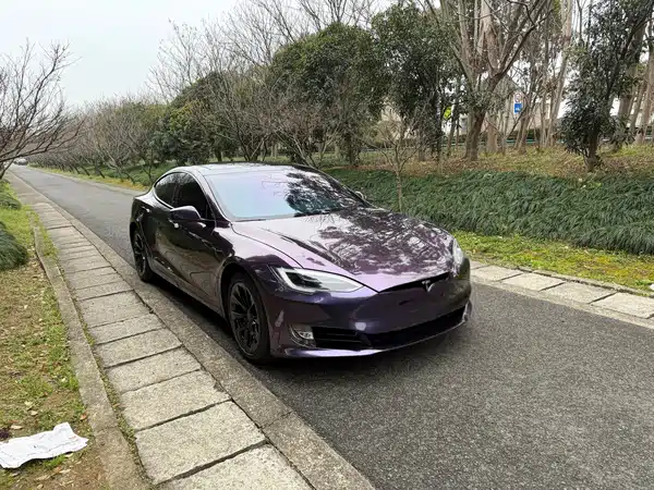 Tesla Model S 2017