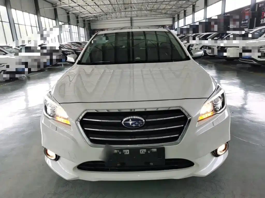 Subaru Legacy 2018 — фото 3
