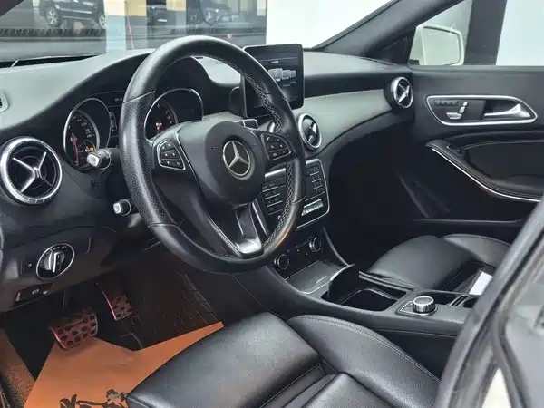 Mercedes-Benz CLA 2017