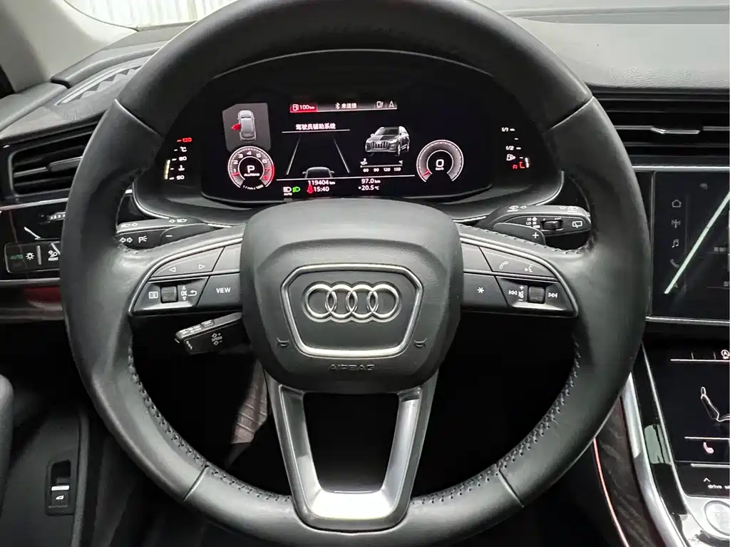 Audi Q7 2020 — фото 14