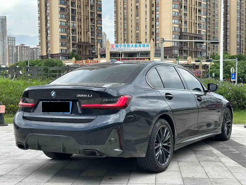 BMW 3 Series 2024