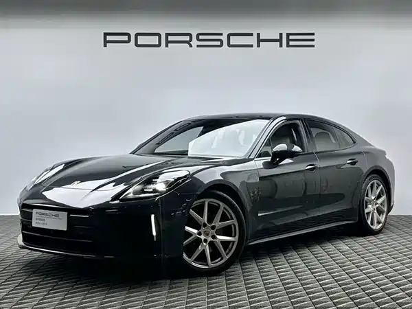 Porsche Panamera 2024