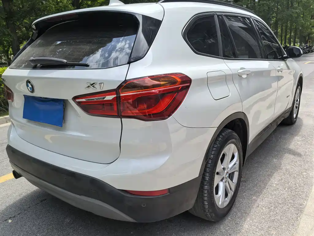 BMW X1 2017 — фото 13