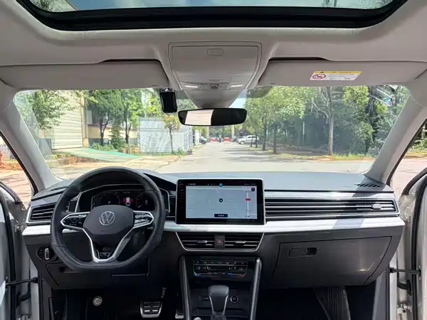 Volkswagen Tiguan L 2023