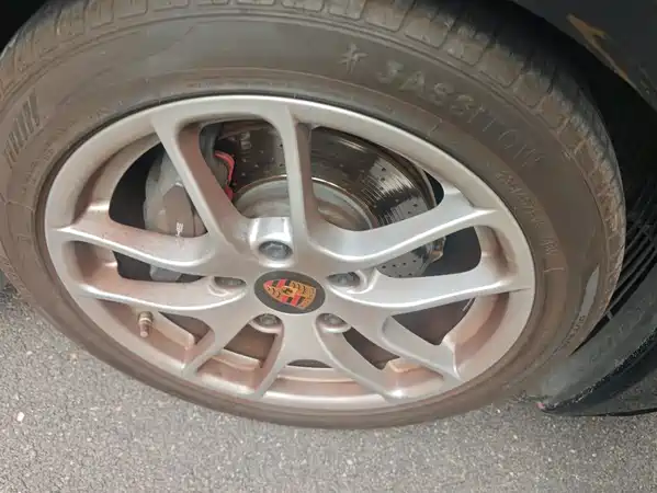 Porsche Cayman 2014