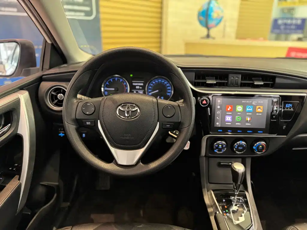 Toyota Corolla 2017 — фото 15