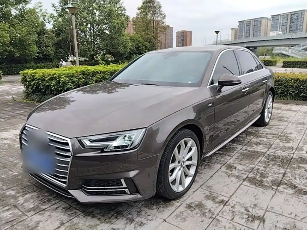 Audi A4L 2018 — фото 2