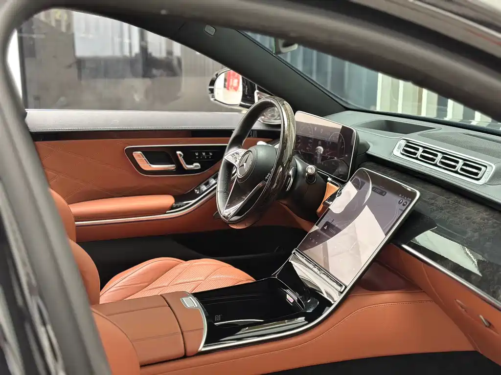 Mercedes-Benz Maybach S-Class 2022 — фото 24
