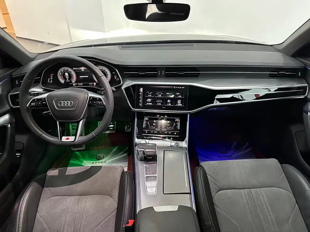 Audi A6L 2024 — фото 19