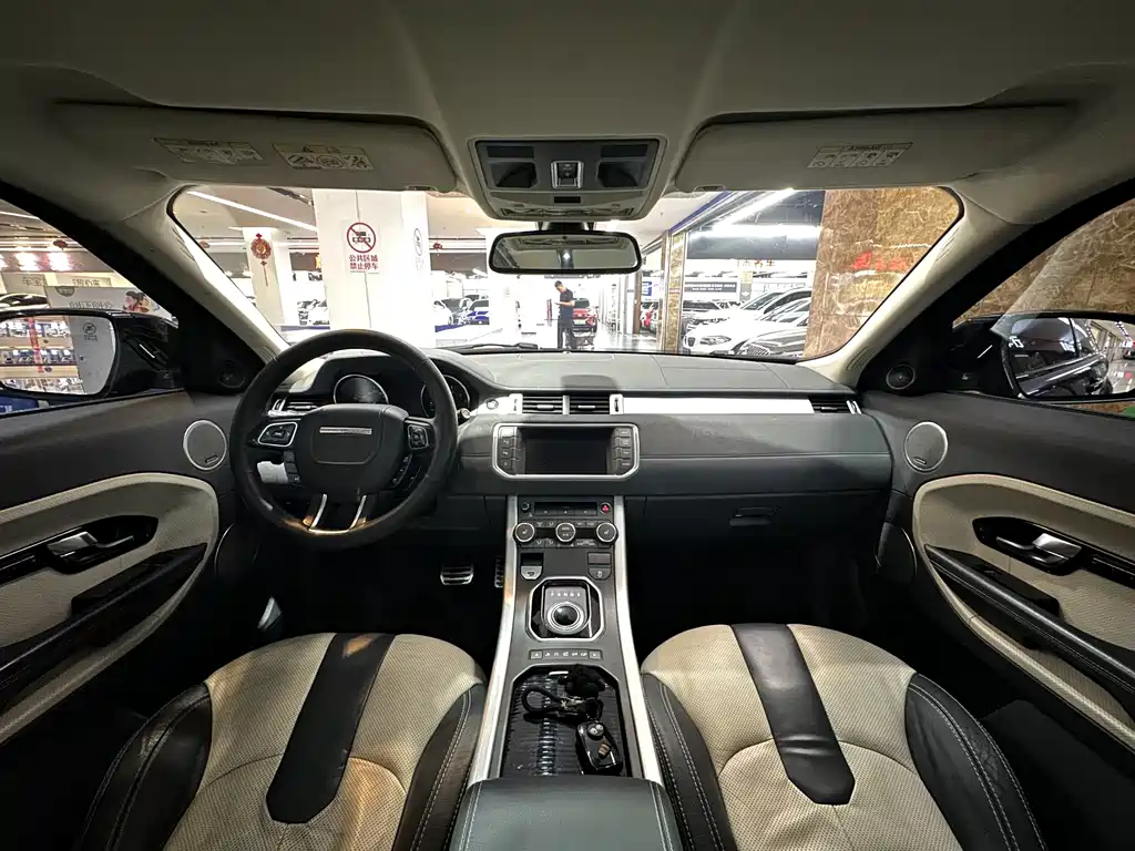 Land Rover Range Rover Evoque 2012 — фото 17