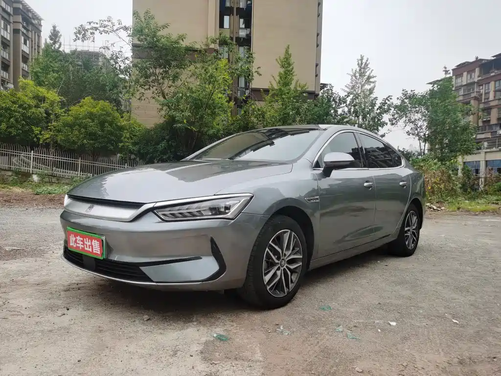 BYD Qin PLUS 2021 — фото 1