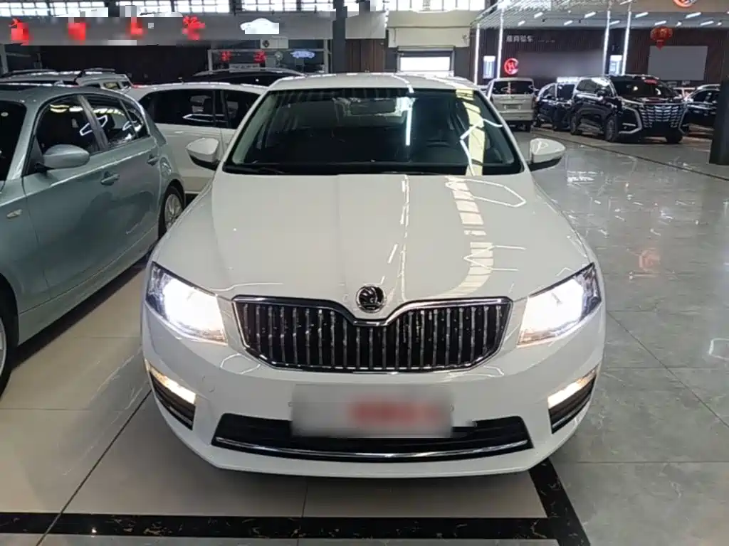 Skoda Octavia 2016 — фото 3