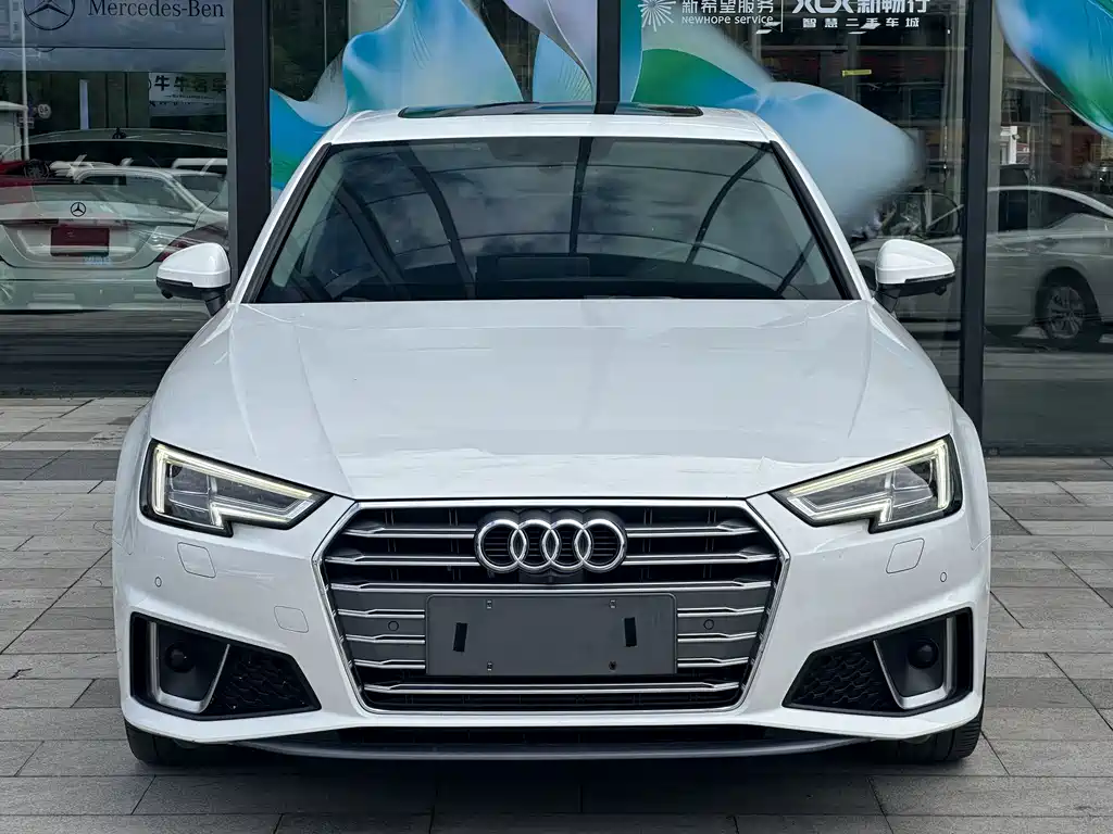 Audi A4L 2019