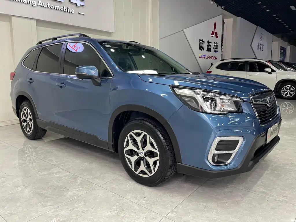 Subaru Forester 2021 — фото 10