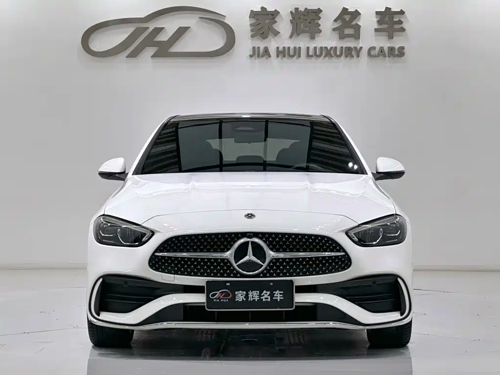 Mercedes-Benz C-Class 2024
