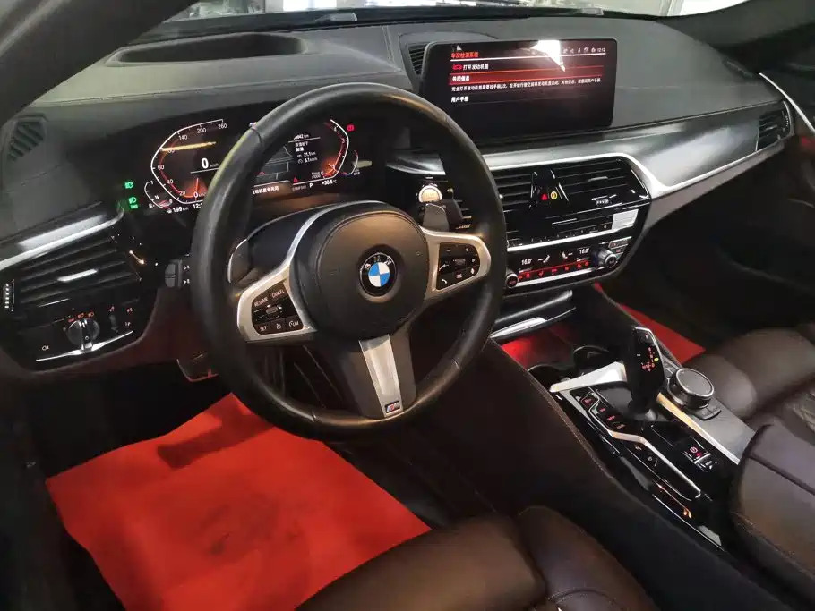 BMW 5 Series 2023 — фото 12