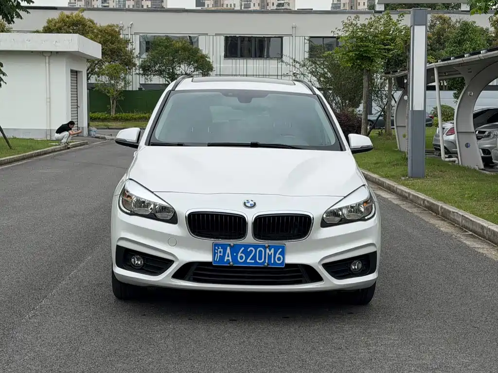BMW 2 Series Gran Tourer 2017 — фото 2