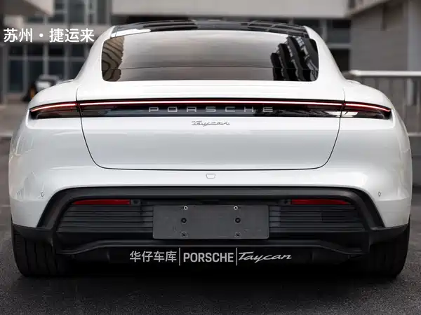 Porsche Taycan 2021