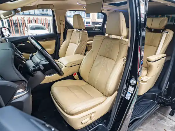 Toyota Vellfire 2021