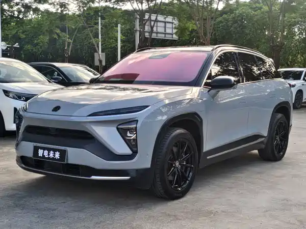 NIO ES6 2020