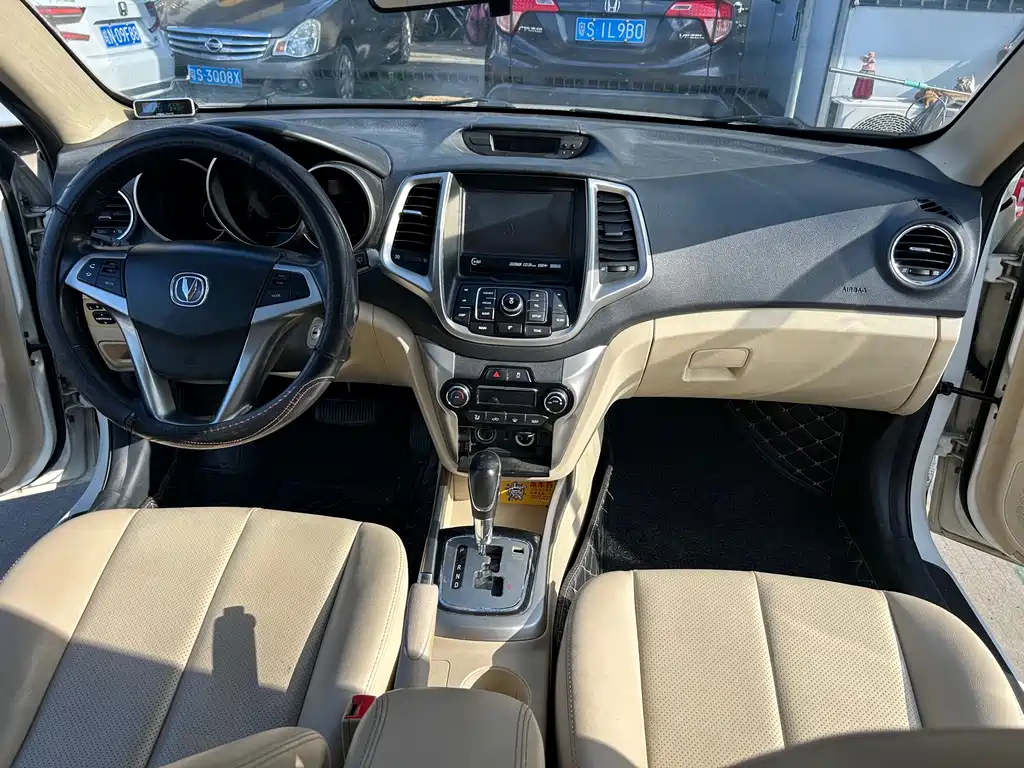 Changan Eado 2015 — фото 11