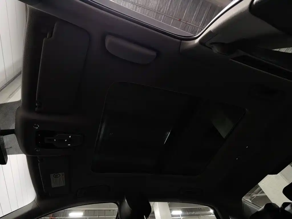 Audi A4L 2018 — фото 14