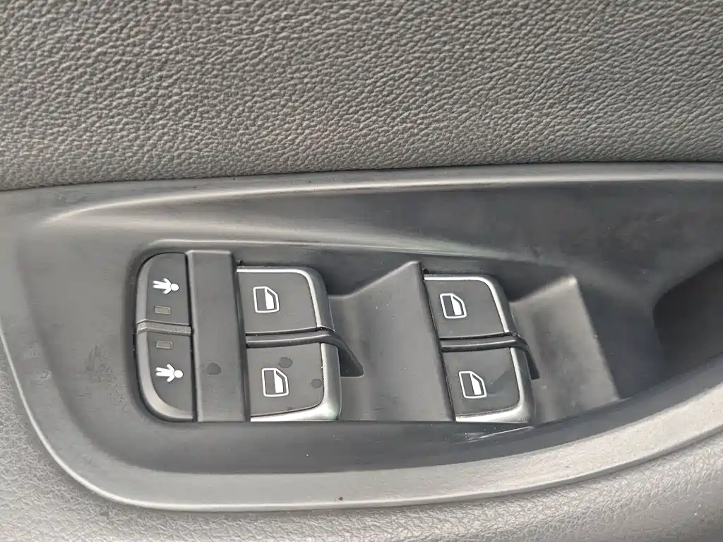 Audi A6L 2015 — фото 20