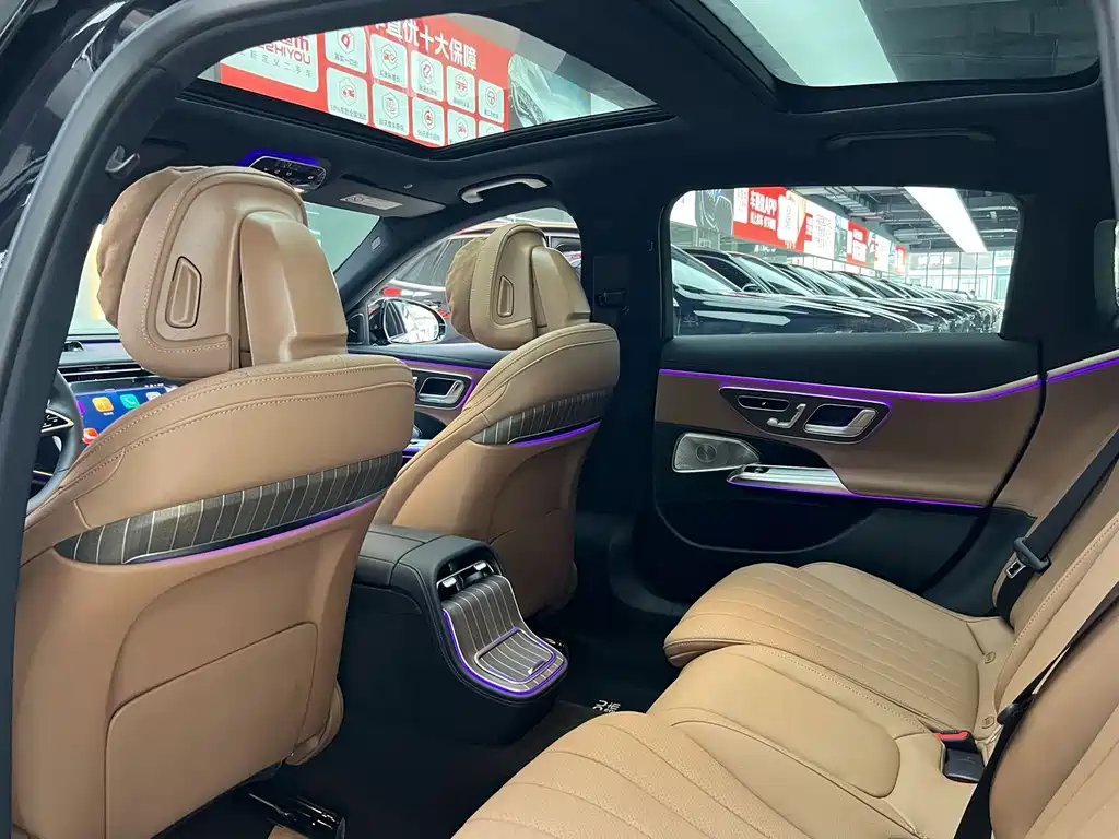 Mercedes-Benz E-Class 2025 — фото 11