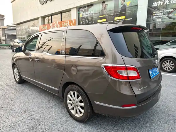 Buick GL8 2012