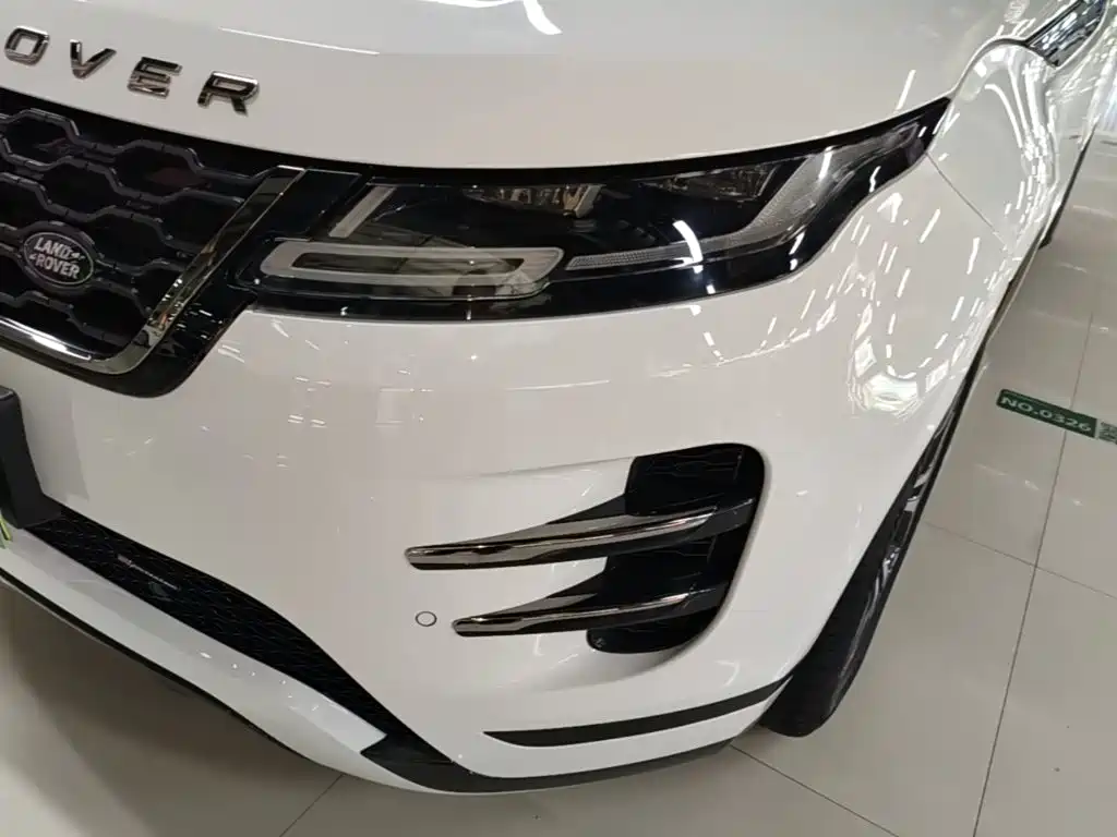 Land Rover Range Rover Evoque New Energy 2023 — фото 24