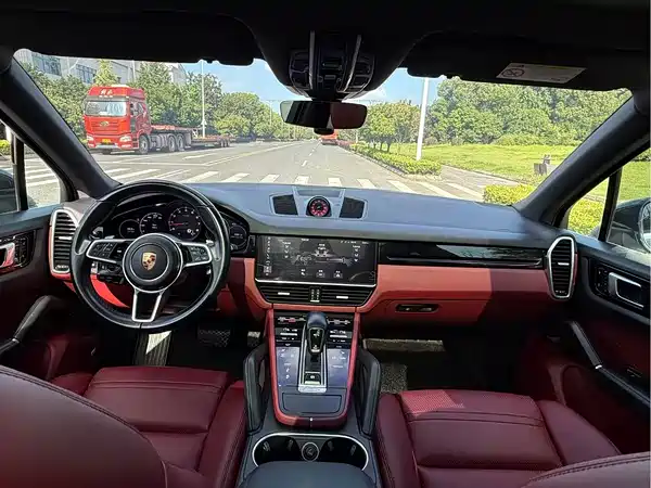 Porsche Cayenne 2018