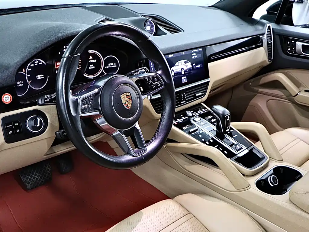Porsche Cayenne 2019 — фото 11