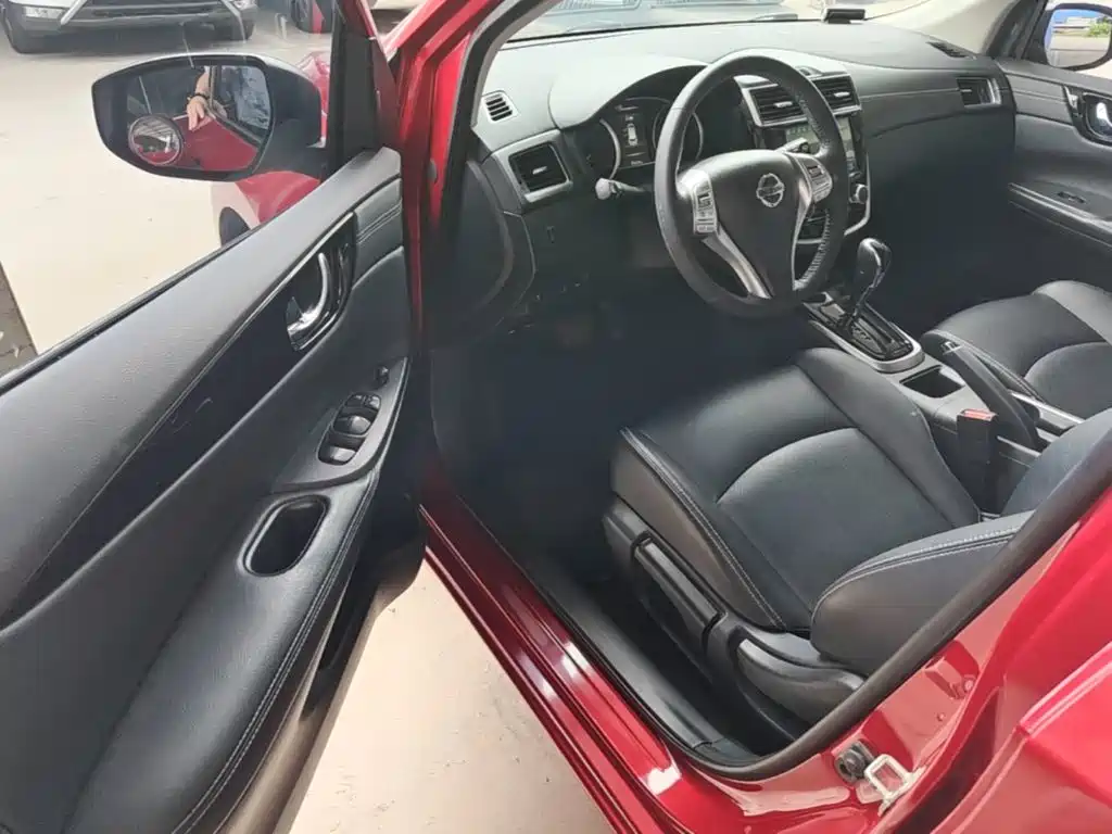 Nissan Tiida 2020 — фото 16