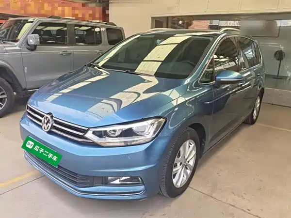 Volkswagen Touran 2016