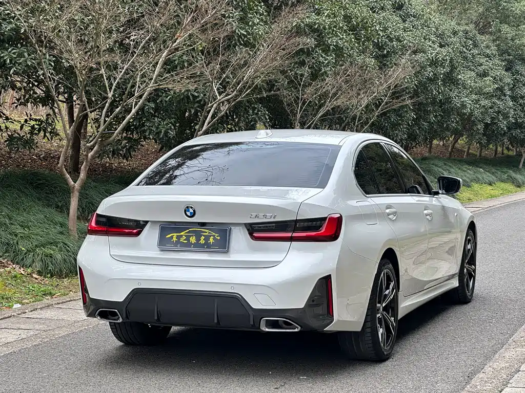 BMW 3 Series 2024 — фото 16