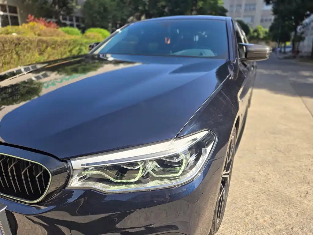 BMW 5 Series 2020 — фото 13