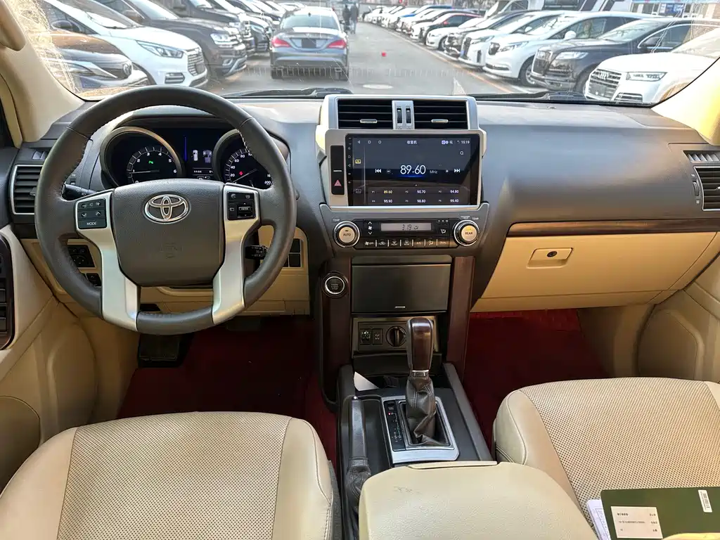 Toyota Prado 2016 — фото 15