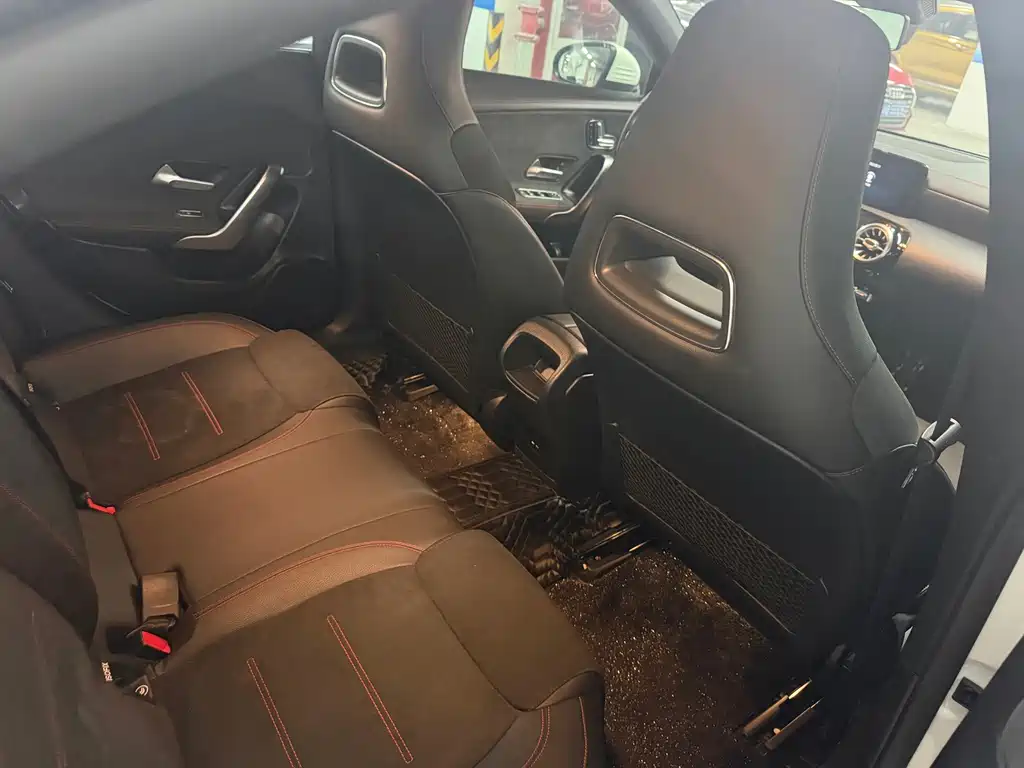 Mercedes-Benz CLA 2021 — фото 13