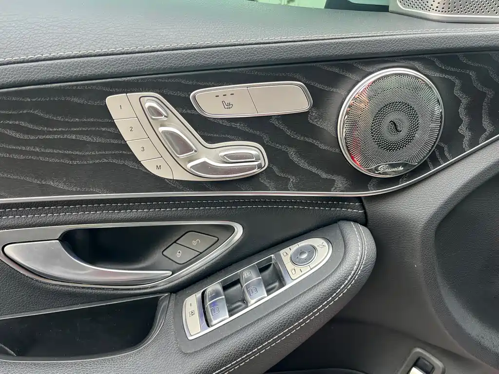 Mercedes-Benz C-Class 2020 — фото 15